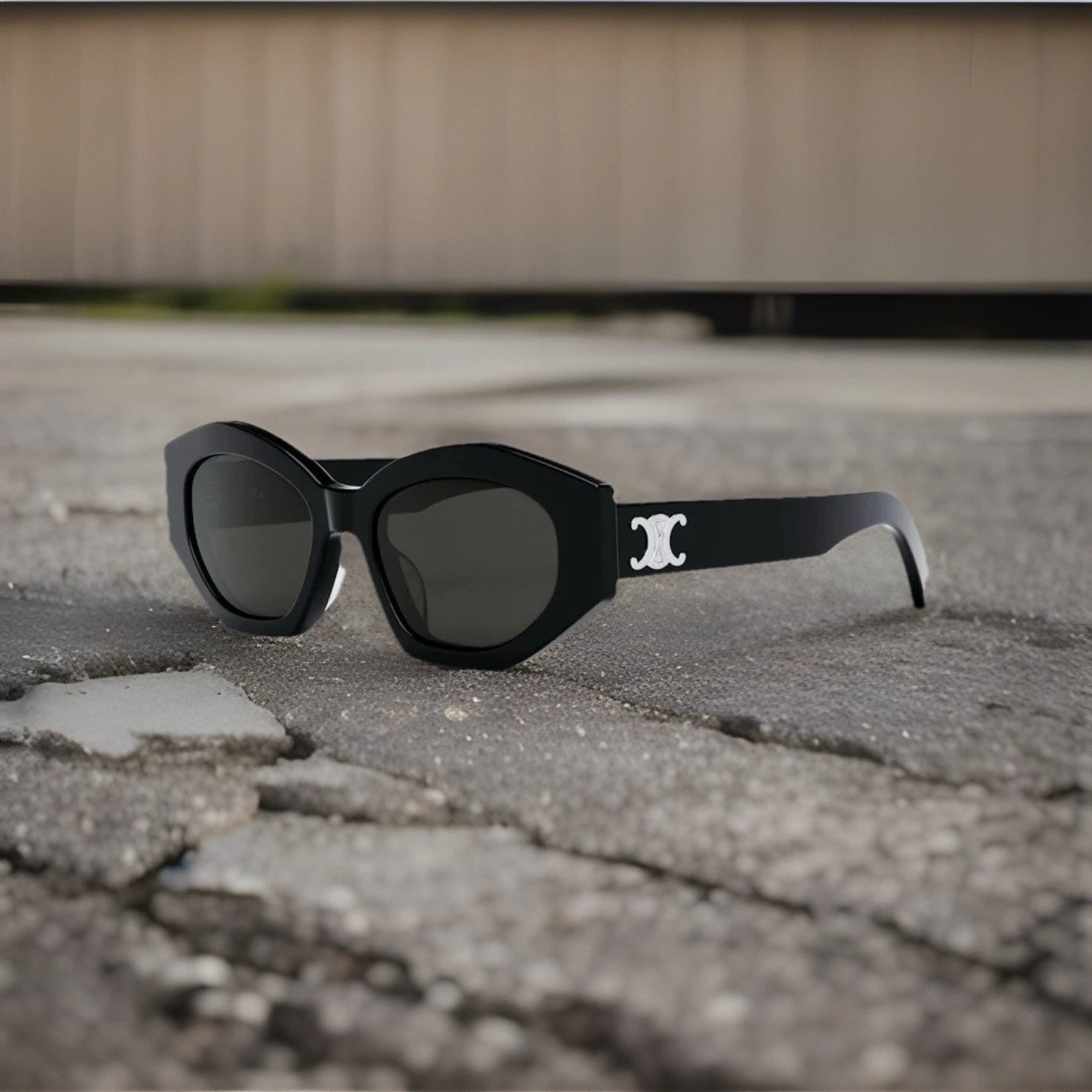 CELINE WOMEN Black Triomphe Sunglasses CL40238U With Packaging ( Silver Logo)