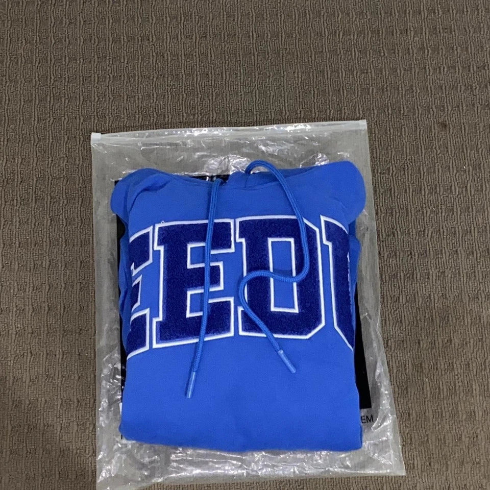 Geedup Co. Men's Blue Hoodie Size XL